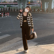 (Tokyo-year-old) Japanese Department of Japanese Cute Sweater Horse Chia Easy Button straight cylinder Cute Rhomboid Cardiology Sweater