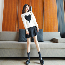 2021 new womens early autumn fashion Net red temperament goddess harbor style retro chic two-piece dress