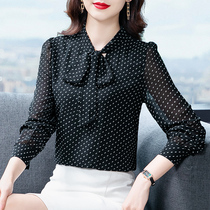 Butterfly twinning with snow-spinning shirts womens spring clothes 2022 new upscale foreign air lining cardio-shirt moms spring-style blouses