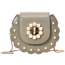 New small bag female 2020 Summer new Tide Korean version of Joker shoulder bag chain girl pearl bag shoulder bag