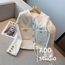 Fan-style small fragrant wind white cardio-hoodie 2022 spring autumn new name Yuanyuan 100 lap blouses short and coarse flowers