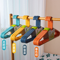 Clothes shelves household hanging clothes no trace plastic clothes support wholesale dormitory hangers household clothes thicker
