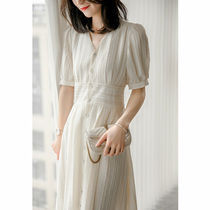 Mularsa light extravagant name Yuanyuan Burnt Flowers White Dress 2022 Summer closets Lean Temperament V Collar Skirt