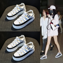 Internet celebrity sandals womens thick-soled ins tide 2021 summer new Baotou Korean version of super hot all-match muffin small white womens shoes