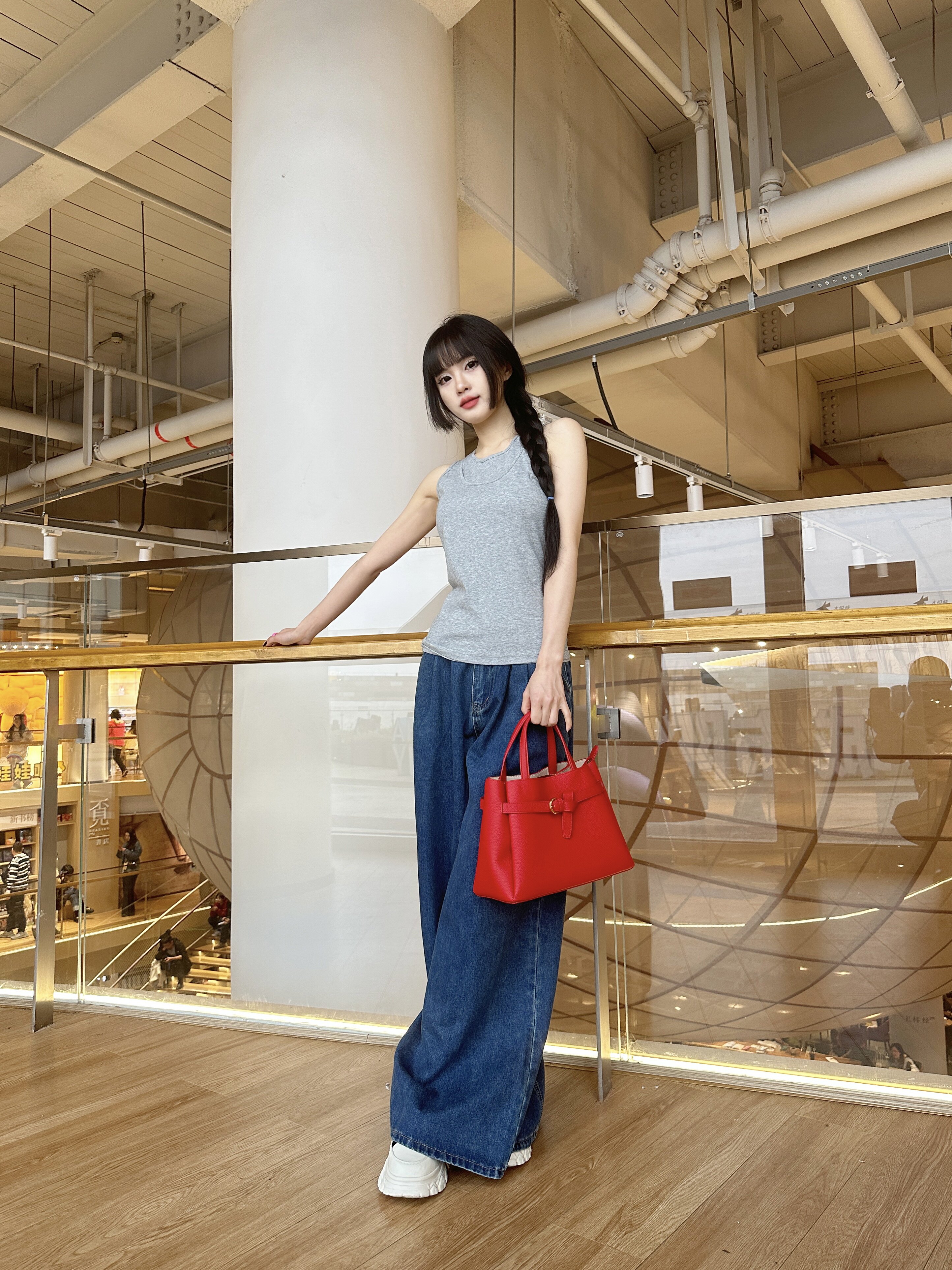 百丽质感真皮大容量托特包 牛皮材质高级耐磨 大容量装下电脑文件