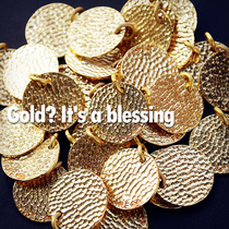 Hand hammering pattern brass bright face good luck cherish take care of English blessing round card key hanging classmate graduation gift