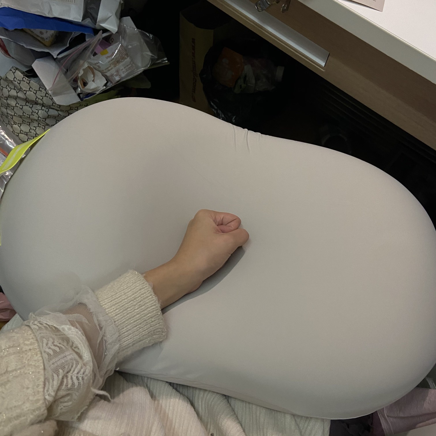 猫肚皮枕头和乳胶枕哪个好，猫肚皮枕头对颈椎好不好
