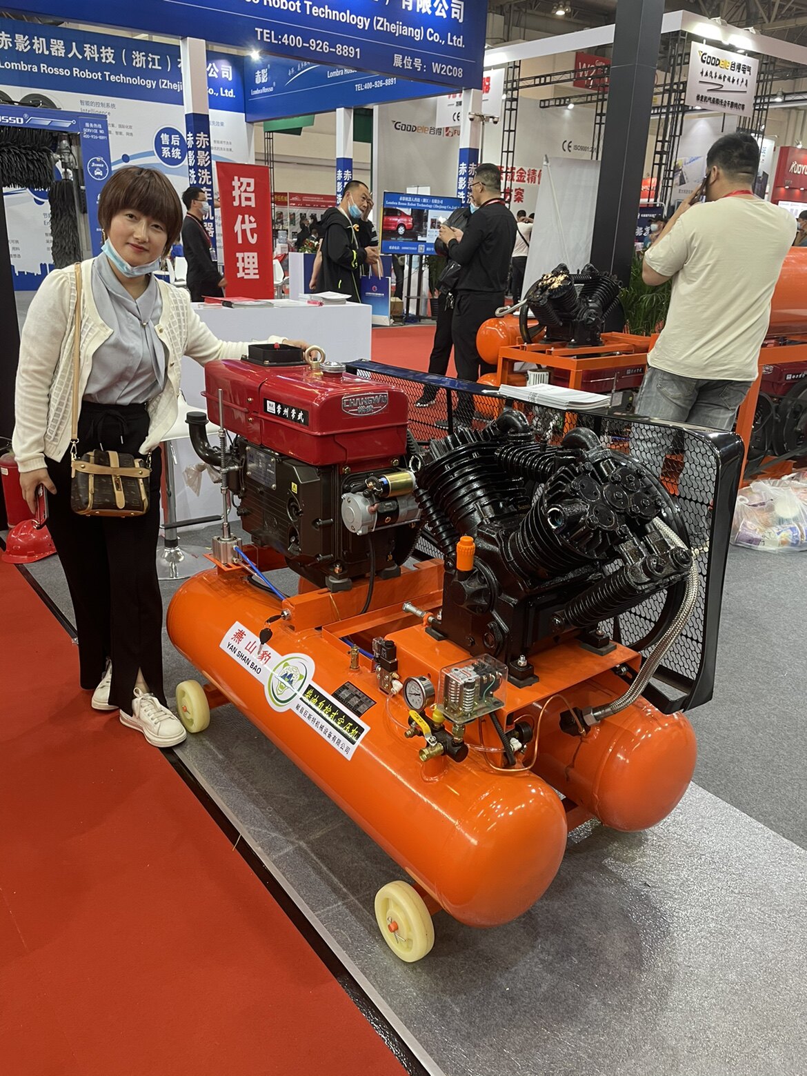 Self-controlled mobile tire repair diesel engine air compressor air compressor flushing air pump self-starting auto repair air pump