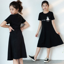 Big girl French Hepburn style small black dress 2021 summer mid-length short-sleeved waist thin temperament dress