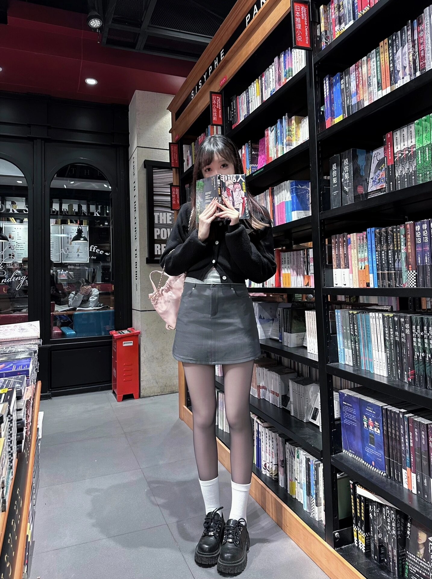 小野和子冬季黑丝光腿神器 加绒双层设计保暖不臃肿 替换装方便实用