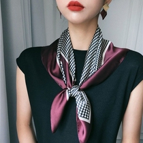 Literary young women white-collar collocation work clothes small square scarf silk scarf female Internet celebrity vibrato stewardess with the same ins element
