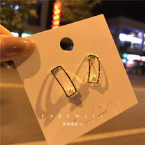 Super recommended a simple cold wind geometric pearl earrings Korean temperament net red ear jewelry 2021 new trend