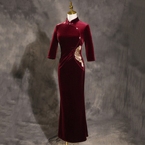 Wine velvet cheongsam 2021 new modified long sleeve retro long mother wedding dress autumn and winter
