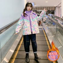 Girls autumn velvet jacket 2022 new big boy Korean version of the Western style autumn and winter removable three-in-one jacket