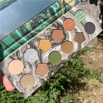 bling flashing fleshy eye shadow plate ins Super fire flash powder pearlescent waterproof Diamond daily earth color student model