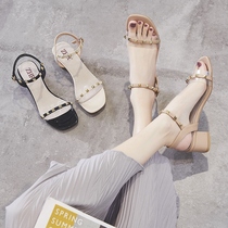 ZHR2021 summer new Joker transparent fashion sandals female word with fairy middle heel studs