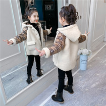 Girls coat autumn and winter clothes 2021 new foreign style Korean version of the childrens clothing girls lambashmere thick sweater