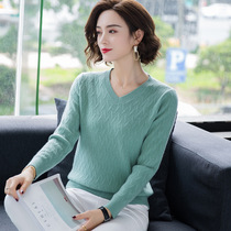 2020 Autumn fashion comfortable simple solid color casual short solid color long sleeve slim V-neck knitwear