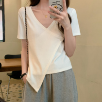 Big code Womens in summer New Korean version V collar design senses crossed one grain button irregular T-shirt pure color stitch sweatshirt