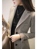 JOLIMENT elegant and wise workplace wear special accent spring chigzag blazer women