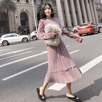 Tide brand 2020 new Korean version of mosaic fake two pleated skirt women waist thin temperament knitted sweater dress