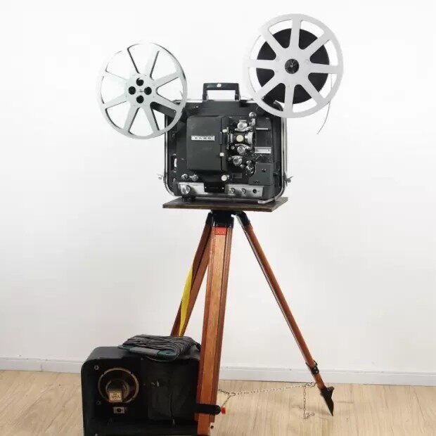 Antique imported Ilmo F16HL 16mm 16mm 16mm movie projector 9 products are normal
