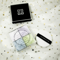 Givenchy Four-grid loose powder Setting powder 1#2#5#7#Powder Natural finishing Light and incognito