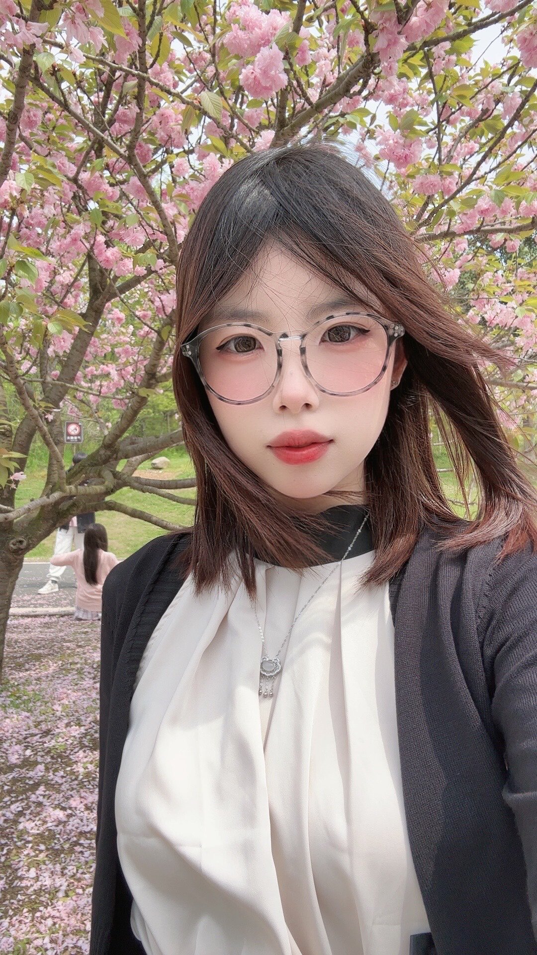 朵喵菟夏季甜辣纯欲两件套 法式盐系设计高级感满满 御姐风与少女感并存