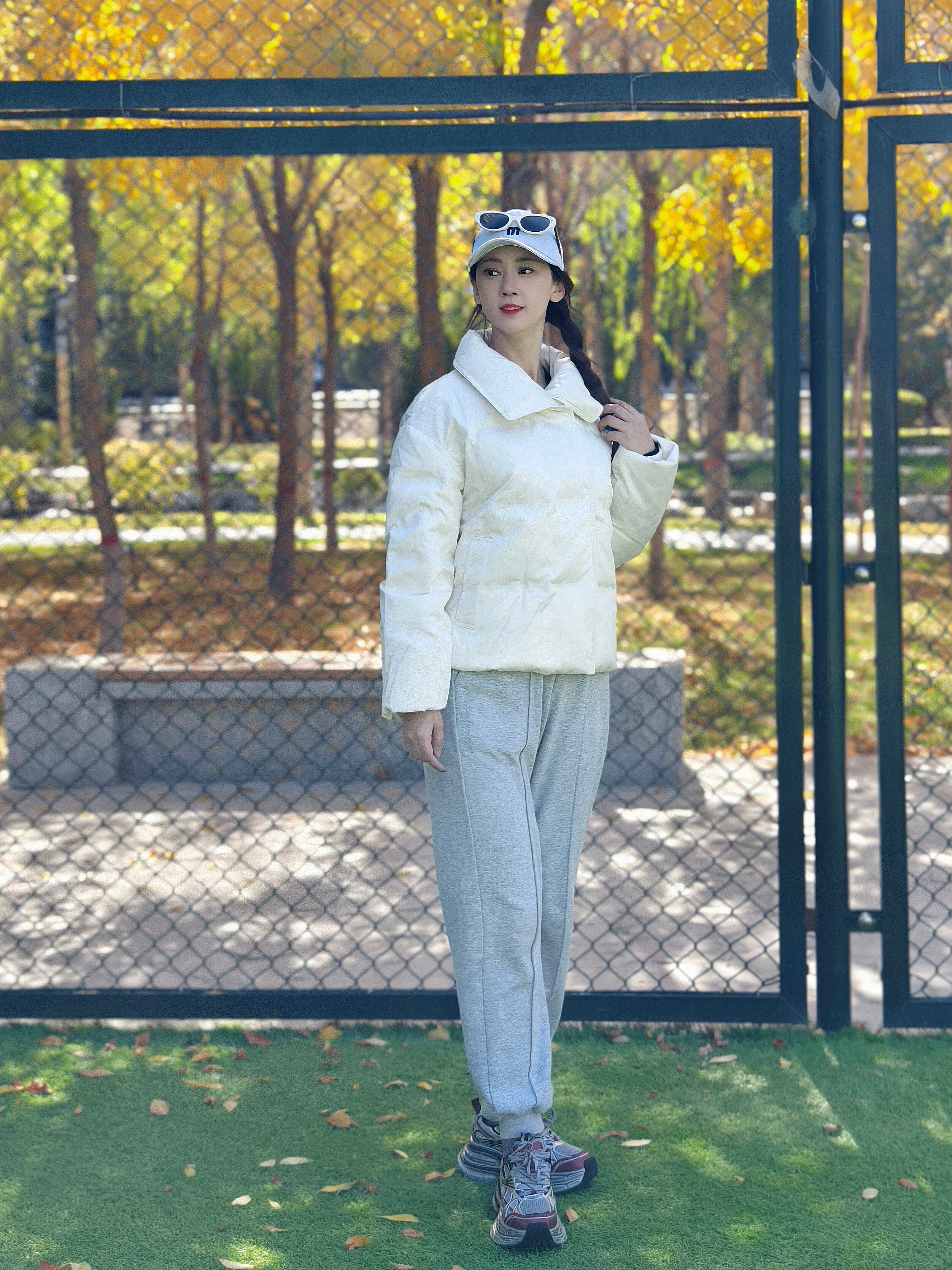 迪丽热巴同款骆驼银月老爹鞋 厚底增高拉长比例 银色系未来感十足