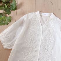 Pure cotton embroidery white shirt woman 2022 spring and summer new short sleeve V collar fresh lining art embroidered 100 lap blouse