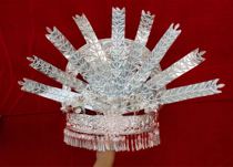 New national characteristics silver jewelry headgear ten horse silver hat National stage accessories nine-tailed hat