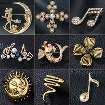 Baroque Pearl leaf badge brooch European and American Golden corsage Western antique pin fashion personality small accessories