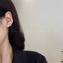 Full of diamond bow stud earrings exquisite small design sense French earrings 2021 New Tide earrings female senior sense