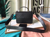 Lambskin woven handbag womens 2022 new fashion all-match one-shoulder messenger bag small square bag