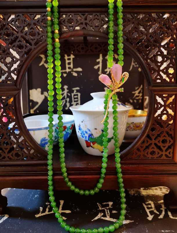 Russian Beyu Apple Cider Green Ice Seed Zhengyang Green Hand Strings Necklace of the Buddha Pearl Gift collection Jiapong