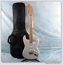 List price 9 discount Fender Finda Artist Jimi Hendrix 014-5802 signature photo shoot