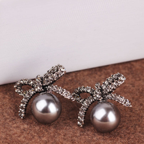 Europe America Japan and South Korea oversized personality bow Pearl temperament Joker earrings hypoallergenic