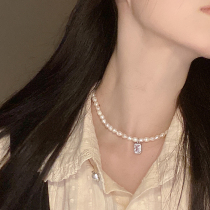 Natural special-shaped freshwater pearl sugar cube zircon pendant necklace temperament light luxury high-end design sense niche collarbone chain