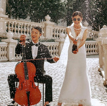 New photo studio wedding photography props INS Wind Street Photography Wedding Dress Hipster white cello Brown