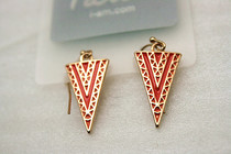 086 European and American brand gold triangle heavy enamel color gilt gold fashion personalized hipster earrings