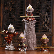New Chinese ceramics Sun Wukong Qi Tian Da Sheng Monkey King Home living room soft entrance crafts Zen ornaments