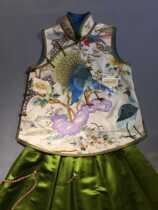  Cloud decoration totem original design thin female horse clip ethnic style hand-embroidered birds and phoenix all-match back and shoulders