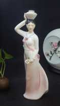 Chaozhou kiln Fengxi art porcelain figure ornaments Korean girl memorial red theme ornaments collection