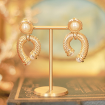 Lombardy vintage French 70s platinum color matching hemp rope texture C-shaped pearl temperament all-match ear clip