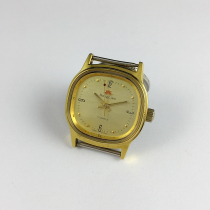 The original inventory Shijiazhuang watch factory red-violet cards square yellow shell digital huang mian diameter 33mm sent strap