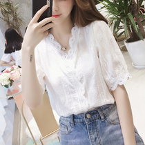 South Korean lace blouses woman white short sleeve summer 2022 new fashion temperament hollowed-out foreign air V-led snow-spinning undershirt