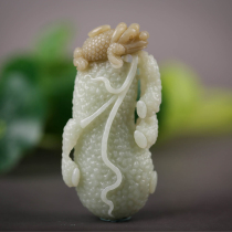 61 87G Hetian jade carved pieces Jinchan Ruyi carving three-dimensional pendant to play