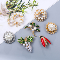 Pearl Crystal Brooch Art Frescoed Chest Floral Shirt Dress Sweaters Sweaters Girls Do Nt Needle Neckline V Collar Buttoned Pin