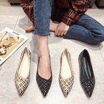 European station pointed flat shoes women shallow mouth 2021 summer new versatile net red soft bottom leather rivet scoop shoes