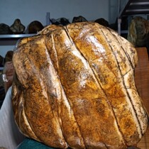 Colorful jade viewing in the Tang River